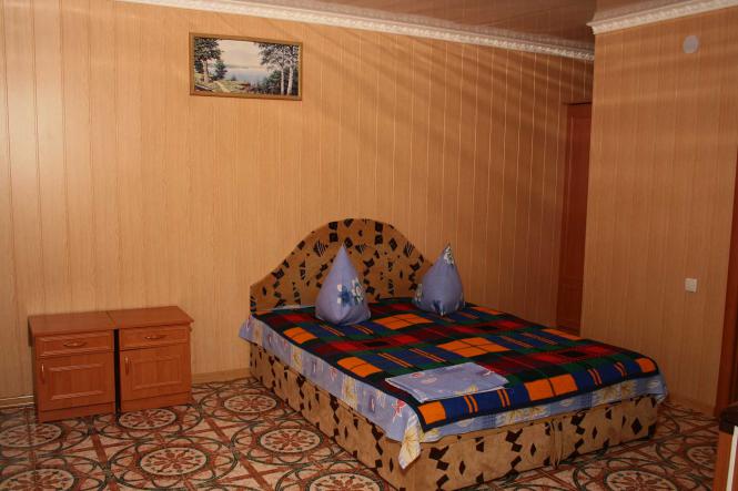 2-х местный номер - Частный пансионат &quot;Камелот&quot;
